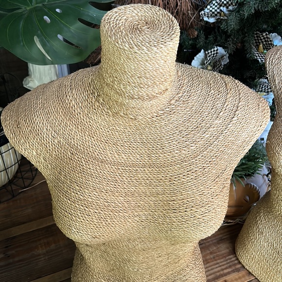 Pottery barn vintage Seagrass Bust RARE! - Picture 2 of 9